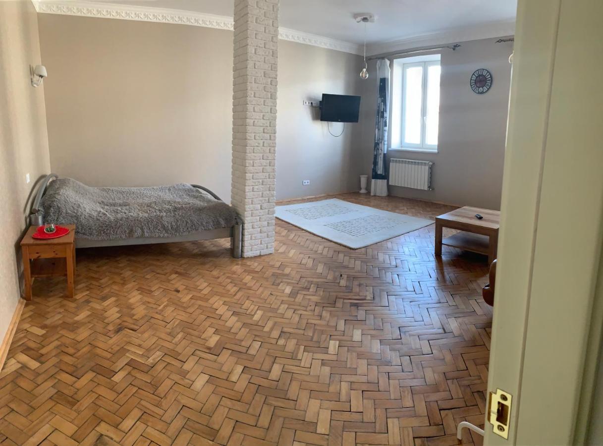 Monro - Heart Of Lviv Apartment Екстериор снимка