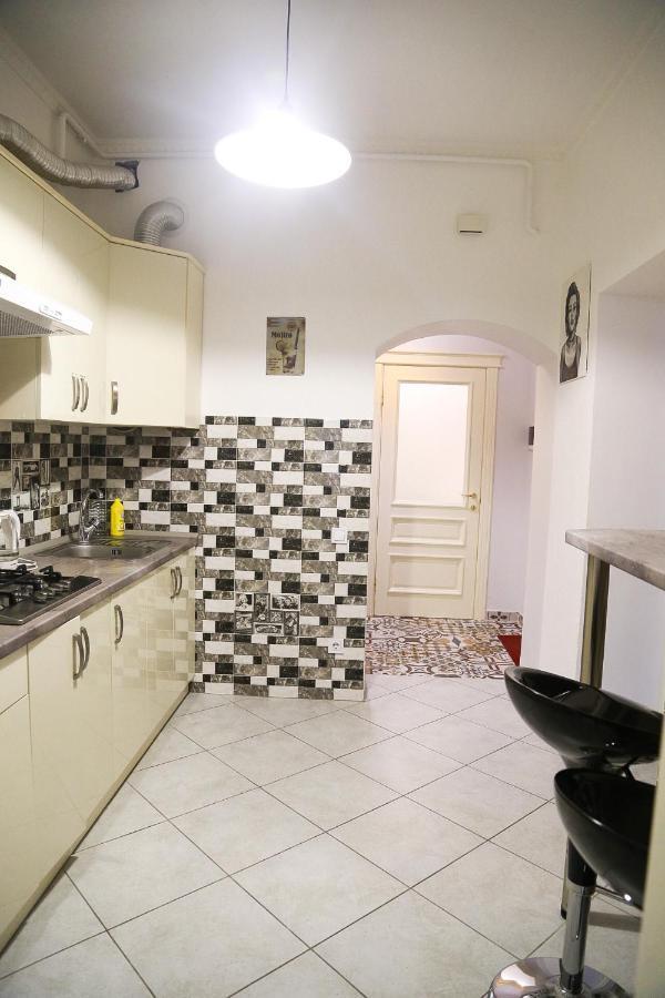 Monro - Heart Of Lviv Apartment Екстериор снимка